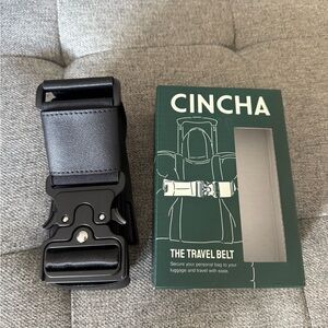 CINCHA over luggage Travel Belt  in Jet Black  NWT. CT-TB-JET-19 Brand NEW